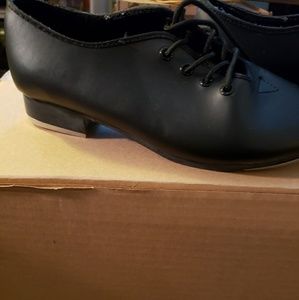 Tap shoes